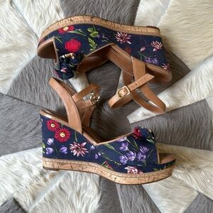 - Navy floral Clarks Artisan wedges